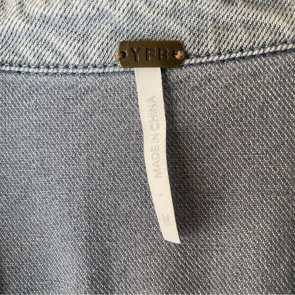 YFB Every Jumpsuit Denim Light Blue Short Sleeve Casual Button Down Tencel SZ M - Picture 3 of 9